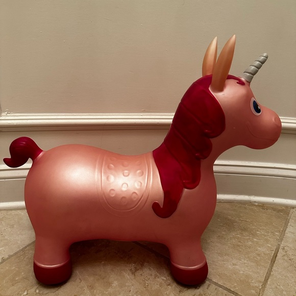 Bouncing New Condition Pink Unicorn - Picture 2 of 4